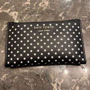 Kate spade slim bifold wallet